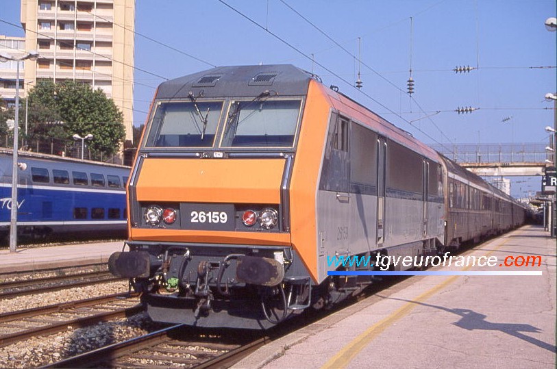 Une BB 26000 SYBIC (la BB 26159) en gare de Toulon (Var)