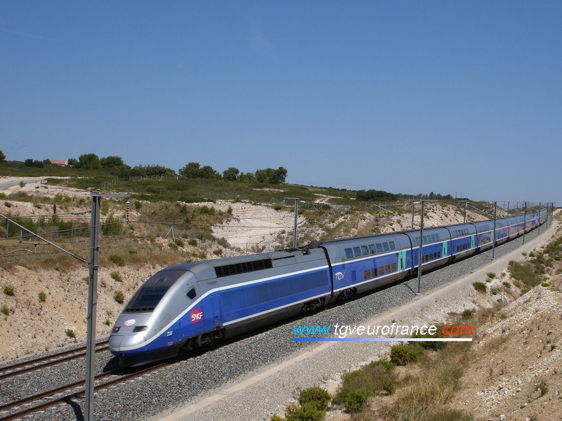 Dos unidades TGV Duplex sobre el ferrocarril Valence-Marsella