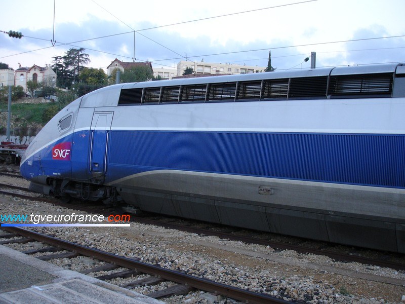 La future motrice du TGV Est Européen - Le TGV POS